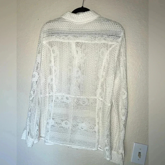 Tommy Hilfiger Ivory Colored Lacey Long Sleeve Button Down Blouse. Fits Like XL - Picture 5 of 9
